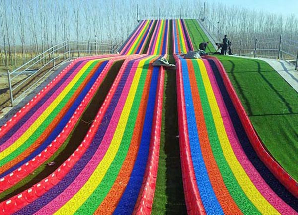 鄂州彩虹滑道使用安全